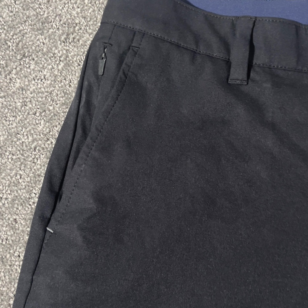 Tommy Bahama Boracay Shorts Mens 30 Black 9 Inch Inseam Recycled Tech Golf - Picture 5 of 10